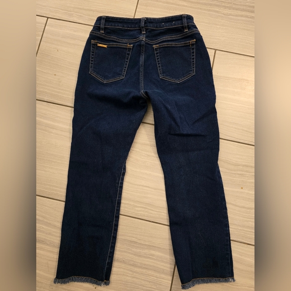 Michael Kors IZZY Straight Cropped Jeans - Picture 2 of 6